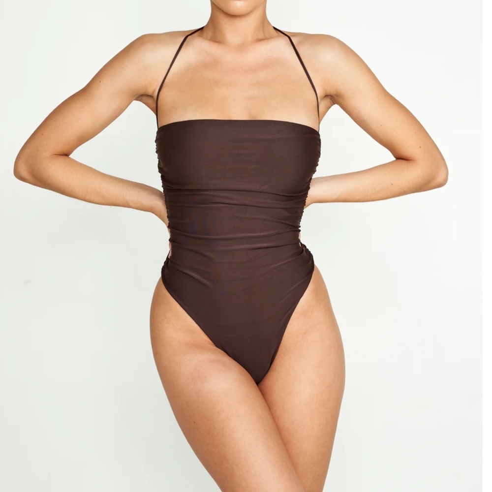 Nyud Palma One Piece - Lungo
